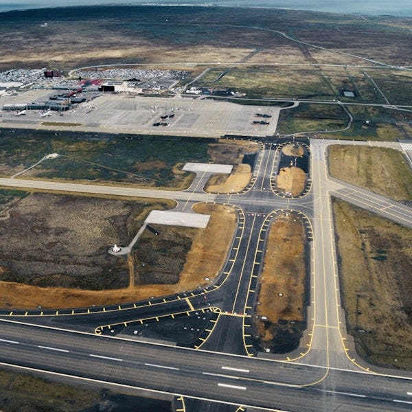 A new taxiway opens at Keflavík Airport 